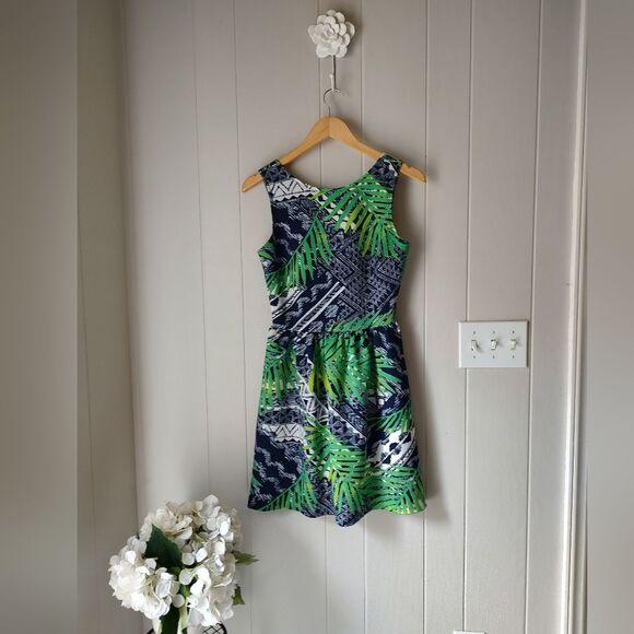 Saks Fifth Avenue Tropical Palm Print Dress Navy Green Resort Style Size Medium - Picture 1 of 7